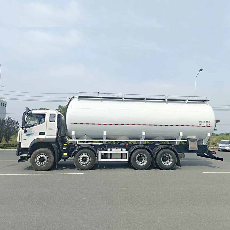 FOTON 8*4 33 cbm powder material transport truck