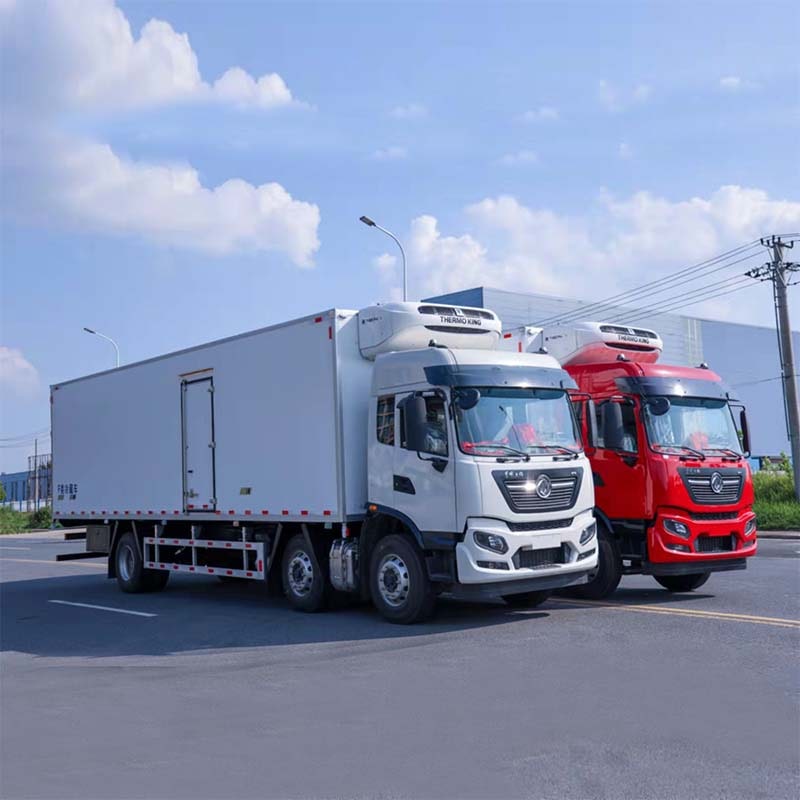 DongFeng 9.6m 6x4 Refrigerated Truck