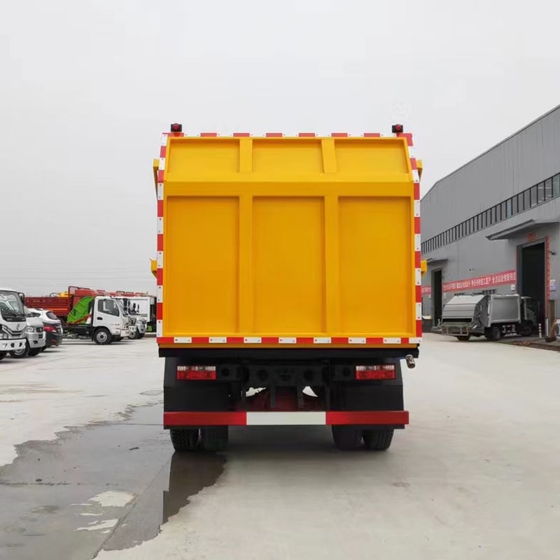 Dongfeng 4*2 Q345 carbon steel hydraulic garbage truck