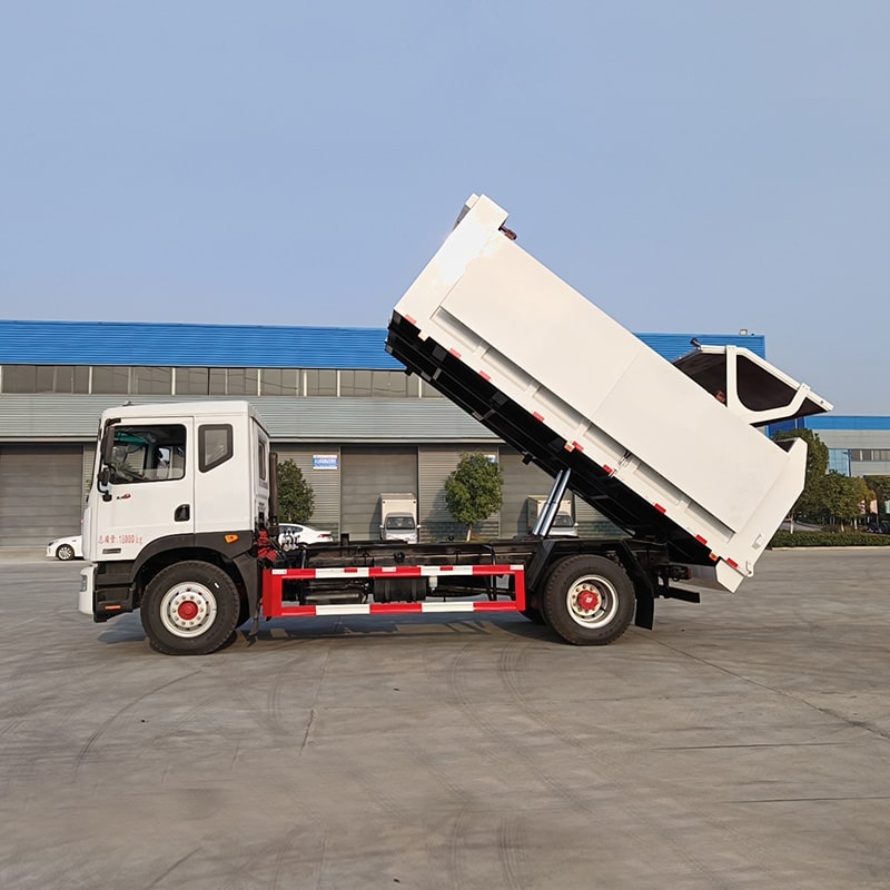 Dongfeng 4*2 compression docking refuse collector