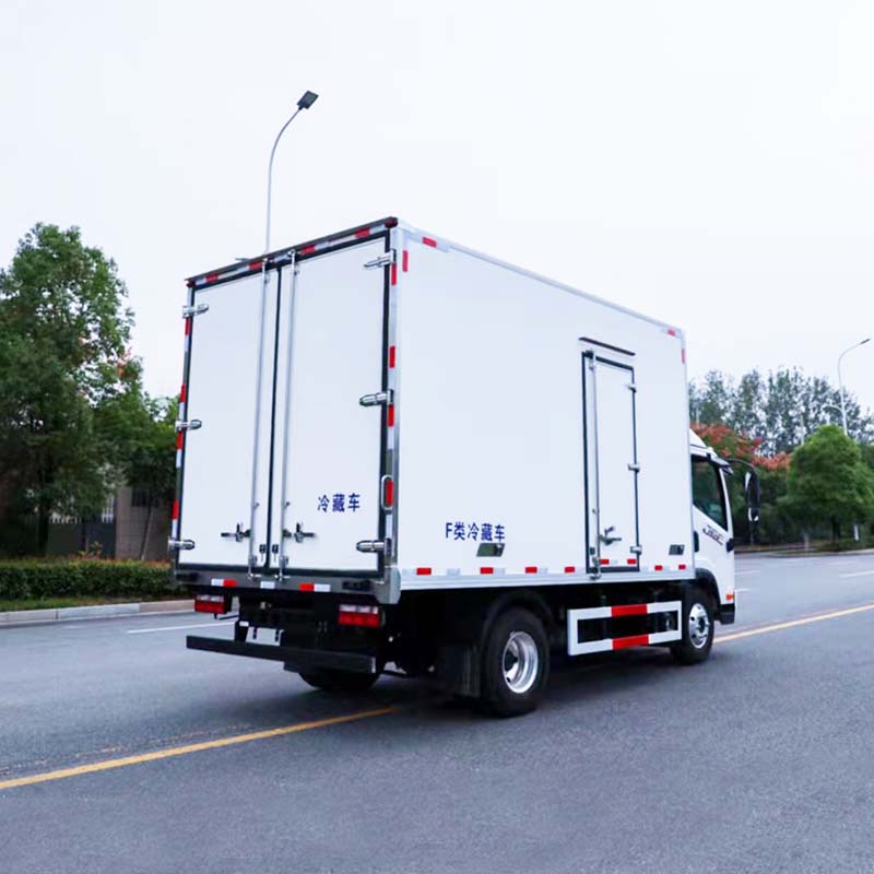 Faw 4x2 frozen food truck freezer refrigerated