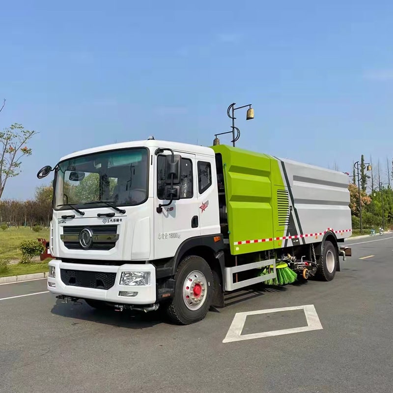Dongfeng 4*2 road sweeper truck