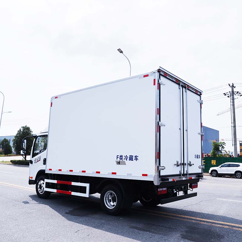 Faw 4x2 RHD Freezer Truck Meat Fruit Fish Cold Van Truck