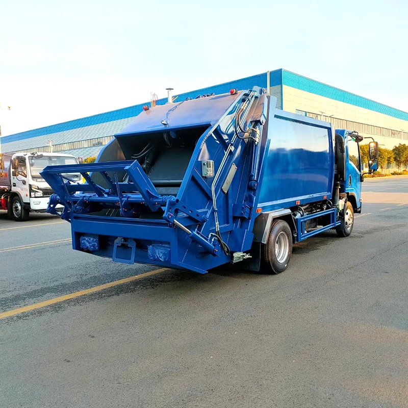 ISUZU New or Used 4x2 7 CBM Garbage Compactor Truck for Sale