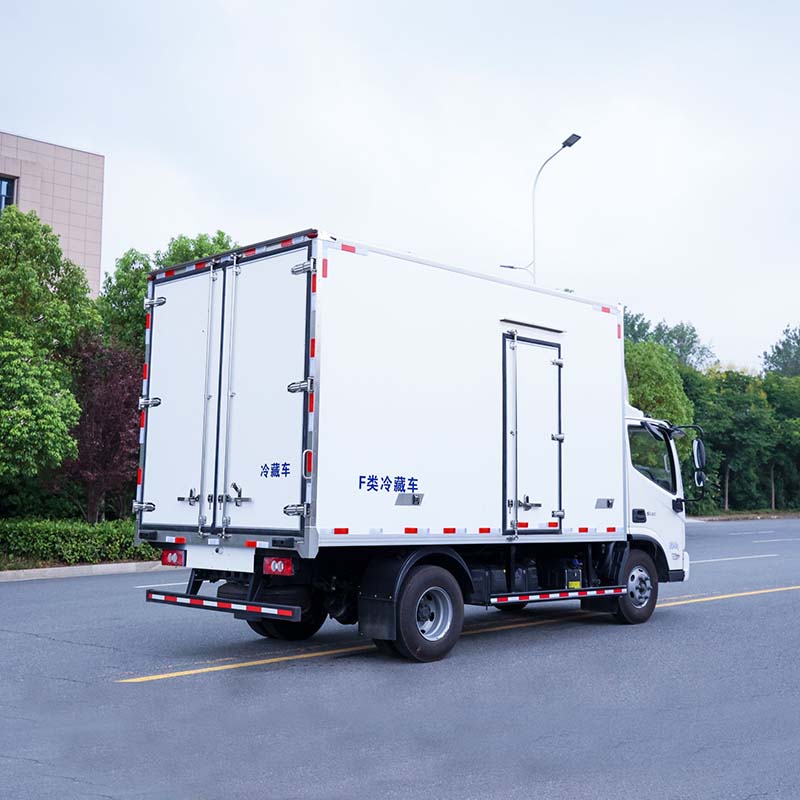Foton cheap price 5ton refrigerated truck