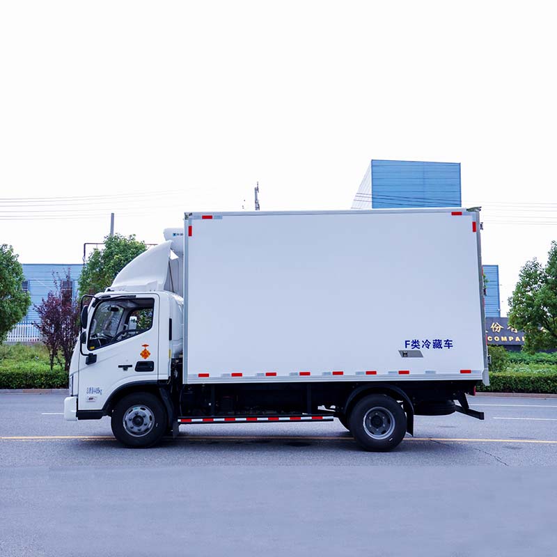 Foton cheap price 5ton refrigerated truck