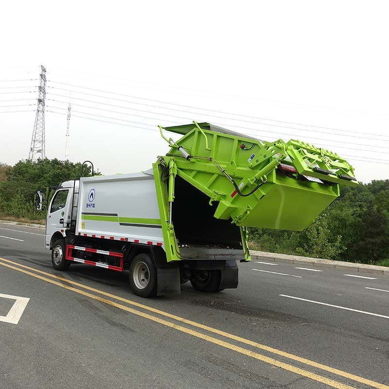 Dongfeng 5Ton 8cbm компрессионный мусоровоз