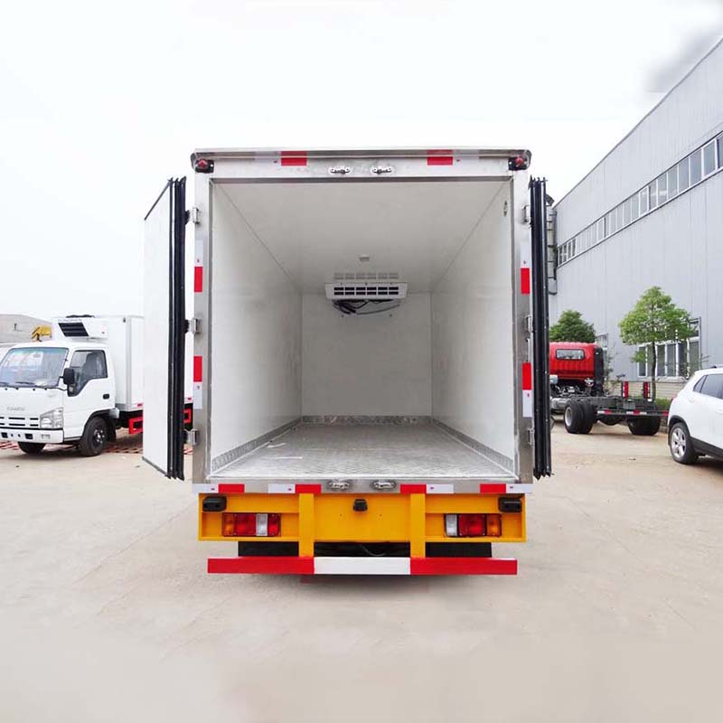 Isuzu 4x2 4.2m Refrigerated Box Van Refrigerator Truck