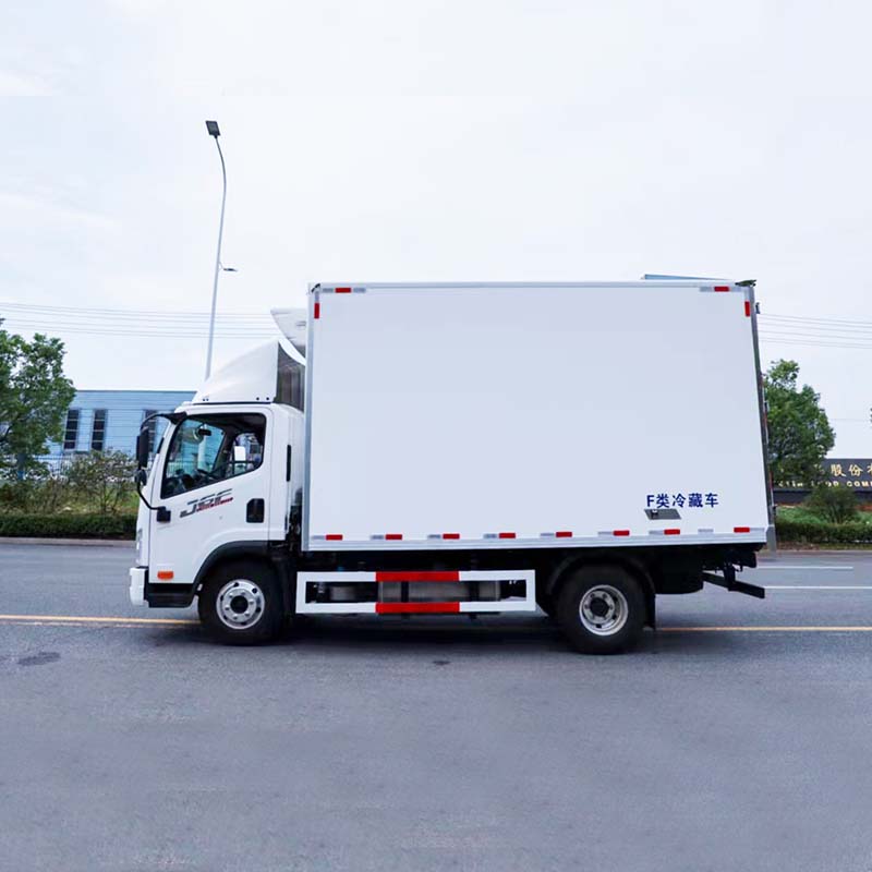 Faw 4x2 frozen food truck freezer refrigerated