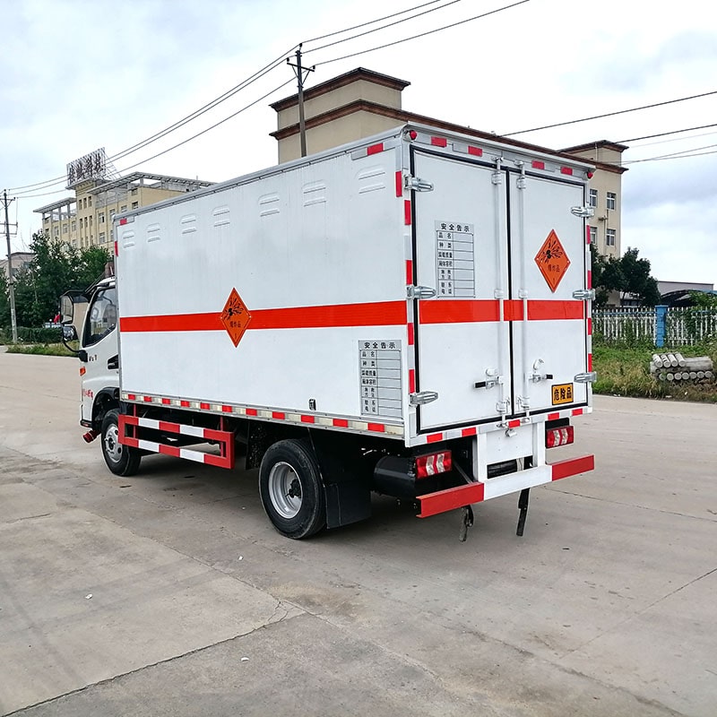 JAC 4*2 cargo flammable liquid container transport truck