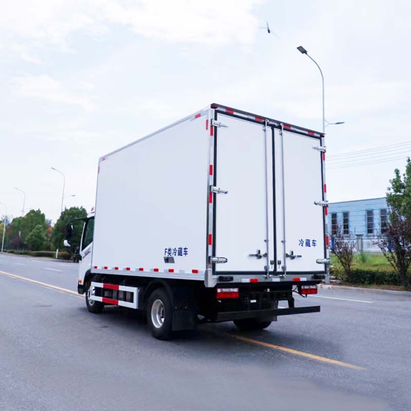 Faw 4x2 frozen food truck freezer refrigerated