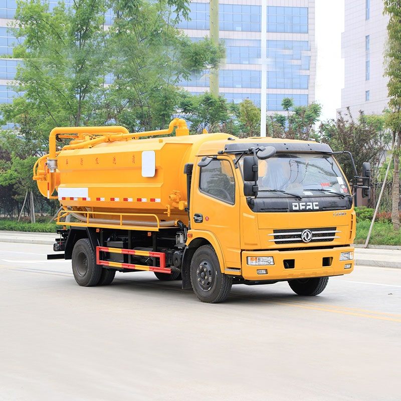 Dongfeng sewage suction cleaning truck for sewer dredge
