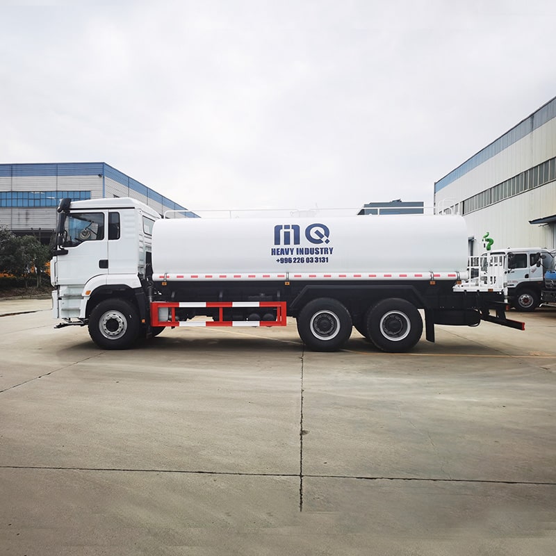 Camion citerne à eau SHACMAN 6 * 4, réservoir d'eau en acier inoxydable