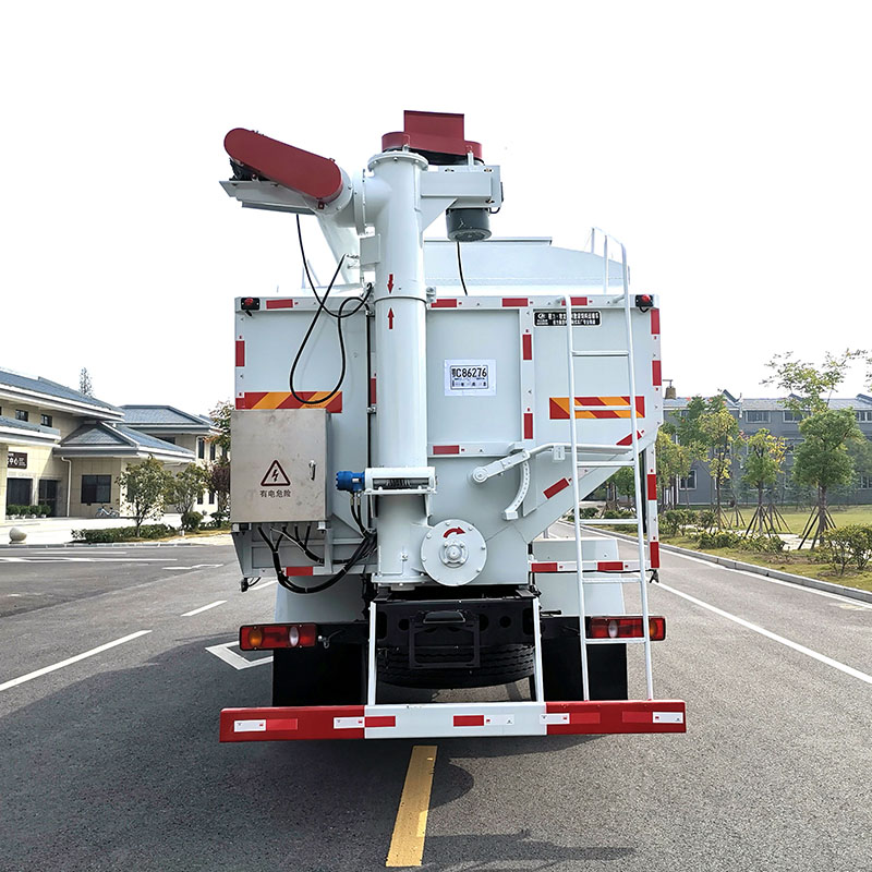 HOWO hydraulic discharge 12 ton bulk feed truck