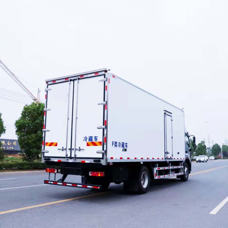 Foton 4x2 6.8m 10 тонн рефрижераторный фургон для продажи