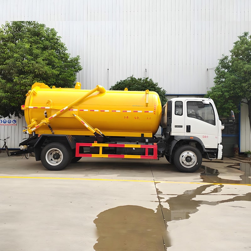 Howo 4x2 7000L Малый септик Фекальный Suciton Автоцистерна