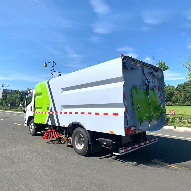 China JMC 4*2 malaysia vacuum road sweeper truck