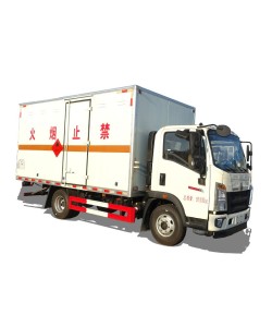 SINOTRUK 4*2 flammable liquid explosion-proof truck