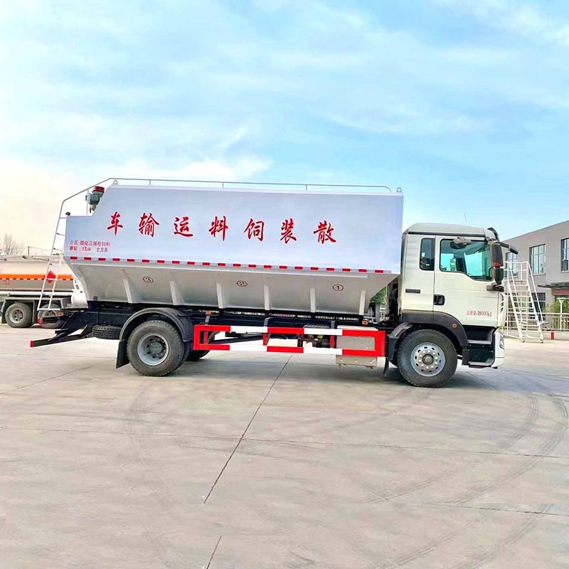 HOWO hydraulic discharge 12 ton bulk feed truck