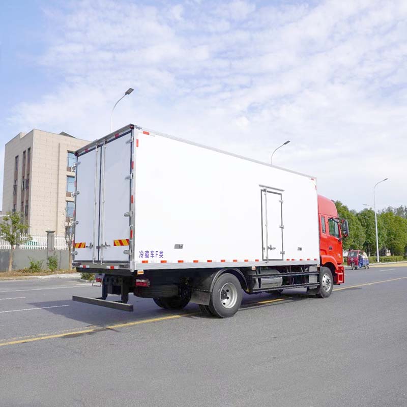 Camion frigorifique JAC 4x2 10 tonnes pour le transport de viande
