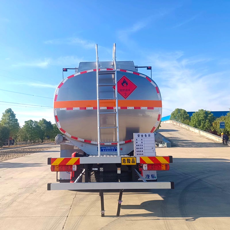 FAW Aluminum Alloy 30500L Fuel Tank Truck Price