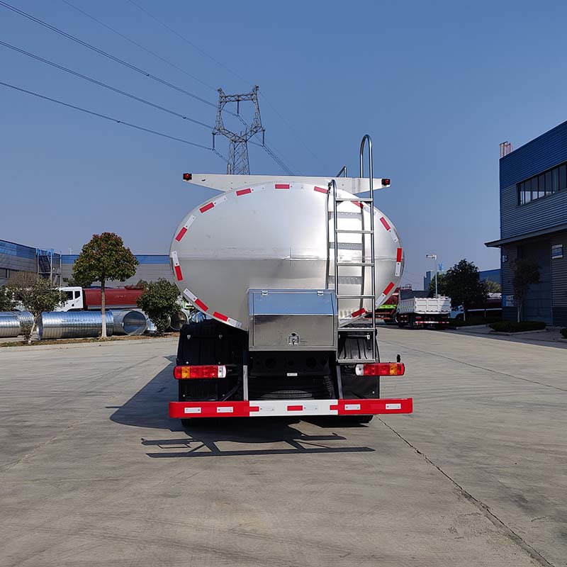 FAW 8*2 22000 liters water milk tanker truck
