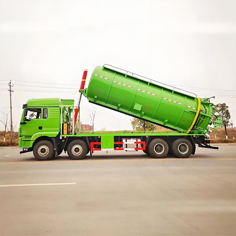 شاحنة شفط مياه الصرف الصحي Shacman 8x4 30CBM للبيع