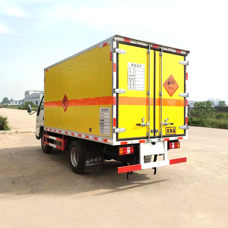 JMC 4*2 dangerous goods explosive transporting truck