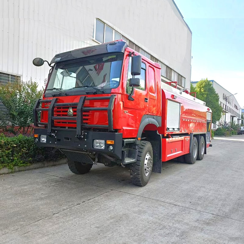 Howo 6 Wheels Drive 16000L Fire Truck for Sale