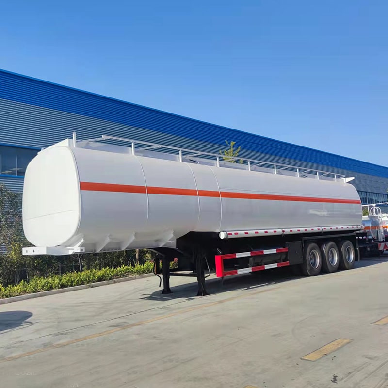Citerne de transport de fioul à 3 essieux, 40 000 litres, neuve ou d'occasion