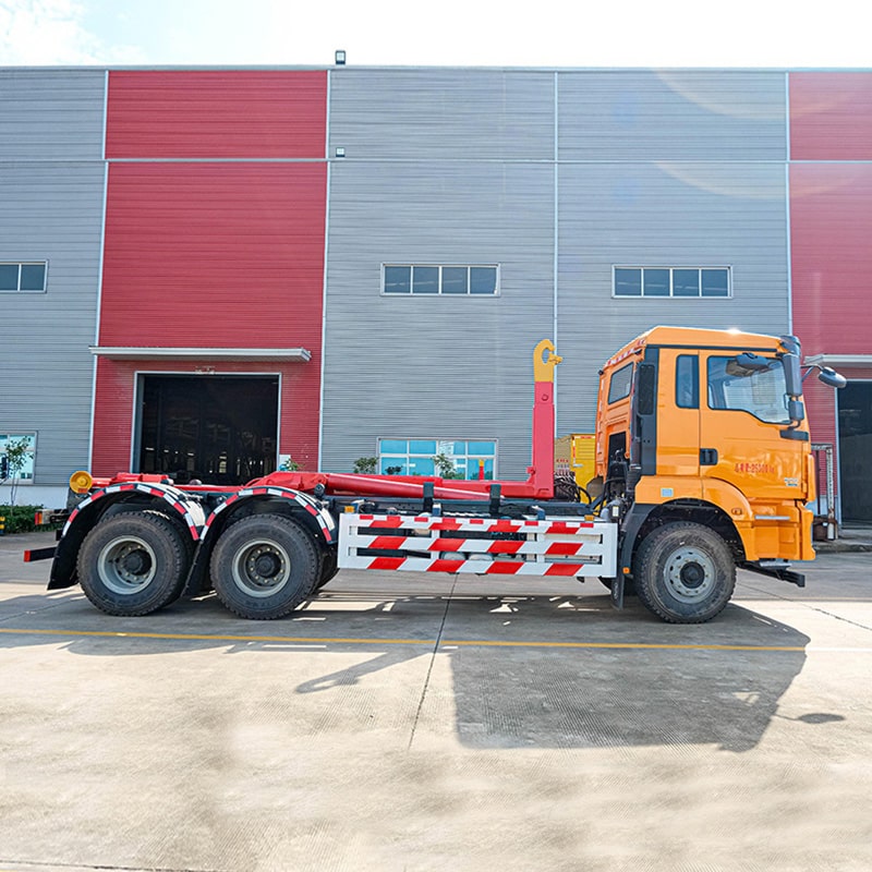 Shacman Heavy 6x4 18CBM Hook Lift Garbage Truck