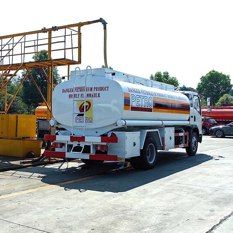Howo 12000 Liters Diesel Oil Fuel Tanker Truck