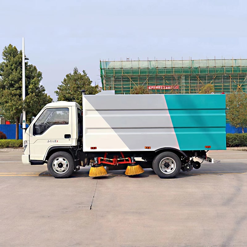 Foton 4x2 RHD road sweeper truck
