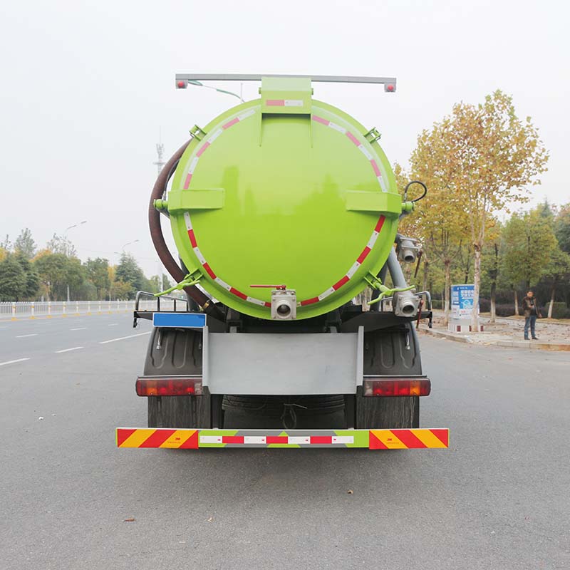 Foton 4×2 12000L vacuum pump sewage suction truck