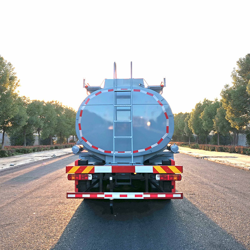 FAW 18 ton lubricating oil sea water transport truck