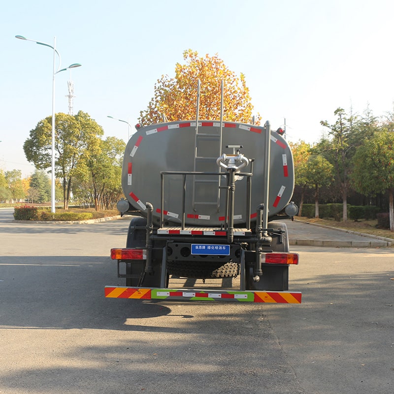 China brand FAW 4*2 watering cart truck water tanks price