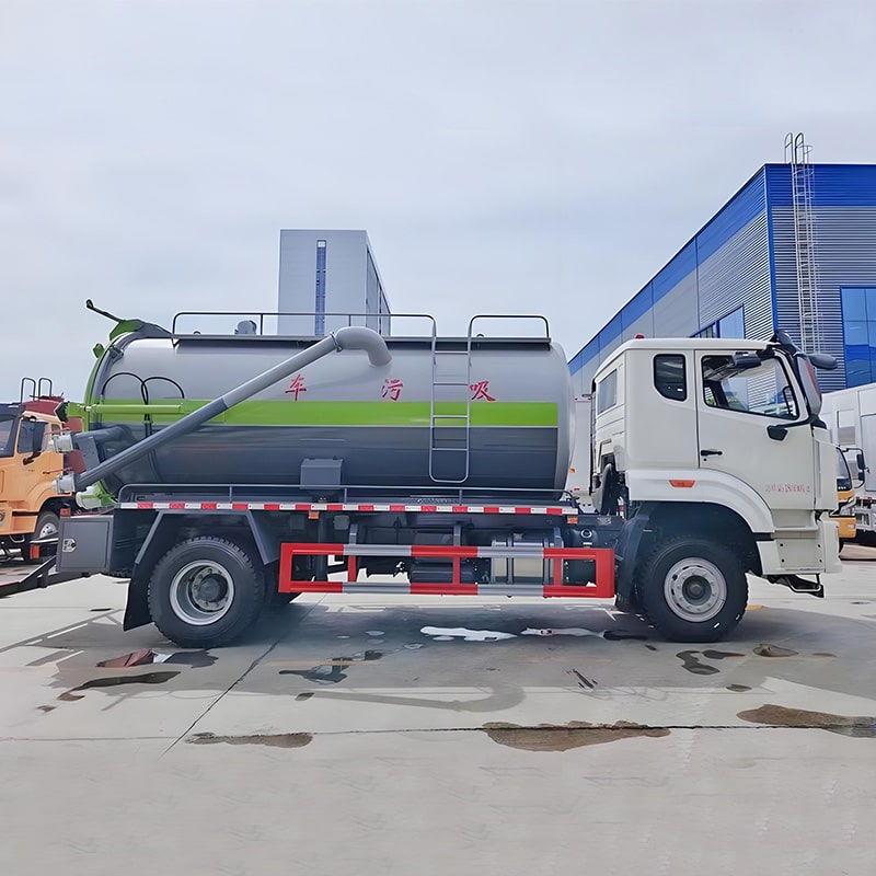 Camion aspirateur d'eaux usées Howo 220 CV 12 m3 à vendre