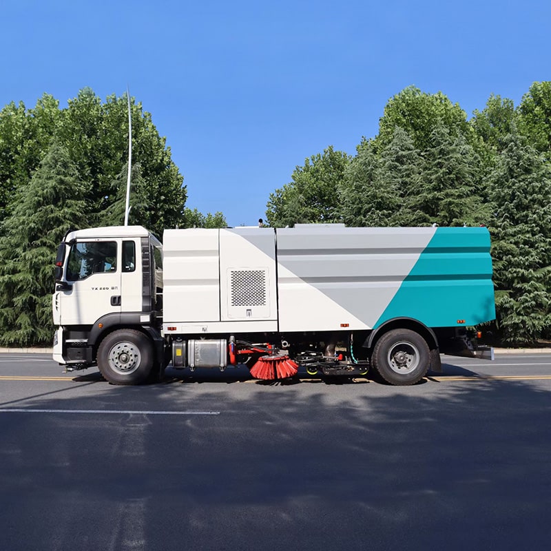 Camion balayeuse de voirie HOWO 9m3