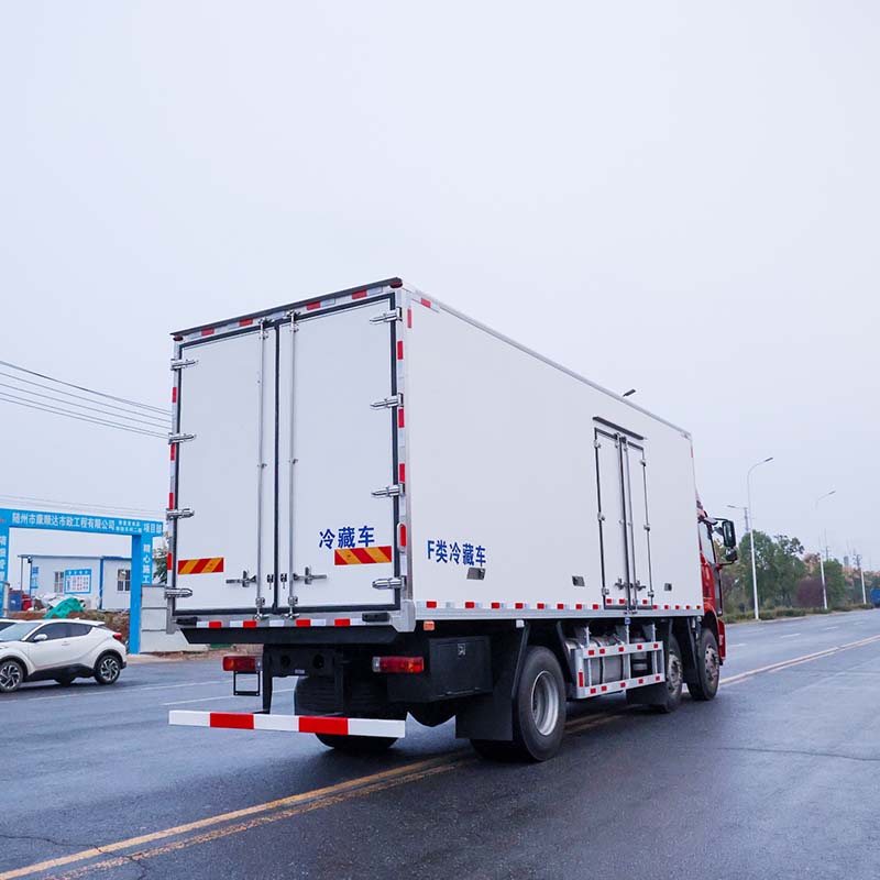 Faw 45m3 15 ton refrigerated van truck for meat Transport