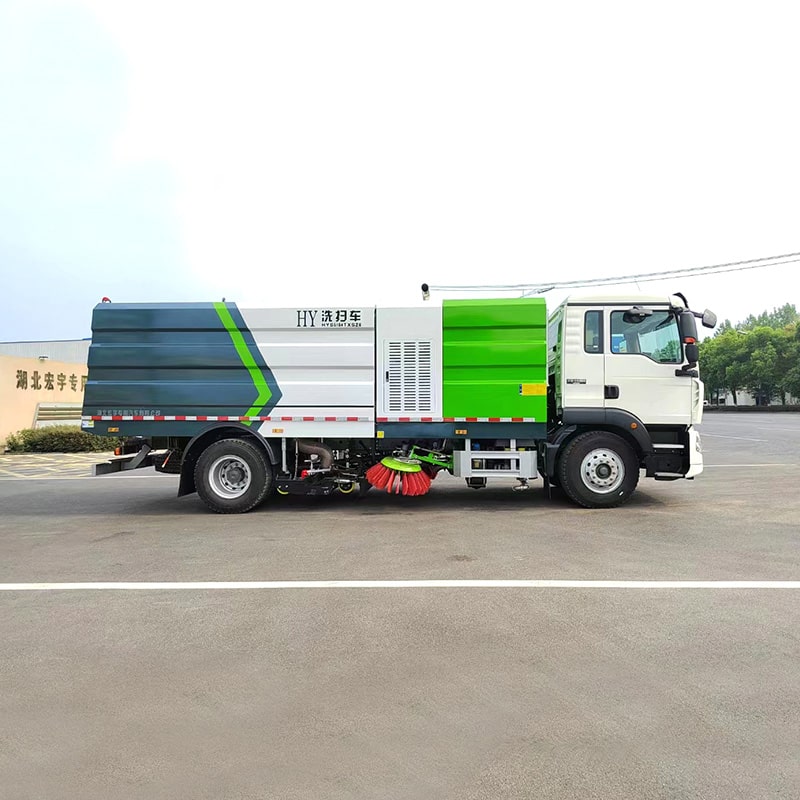 SINOTRUK 4*2 new or used road sweeper truck price