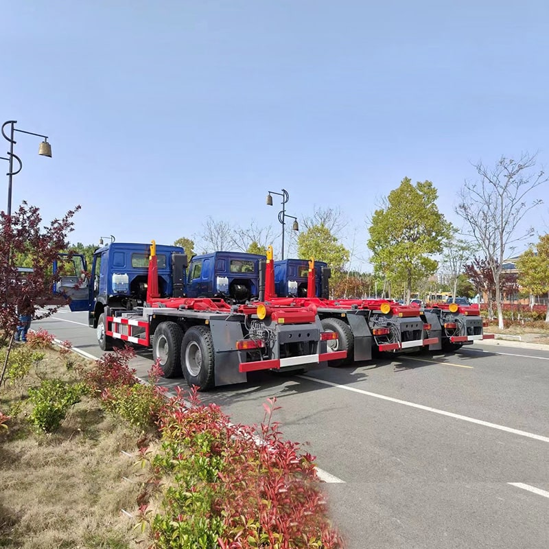 Howo 6x4 20 Tons Hook Lifting Garbage Loading Truck Price