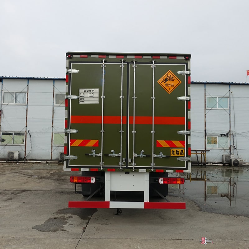 FAW blasting equipment transport truck with cheap price