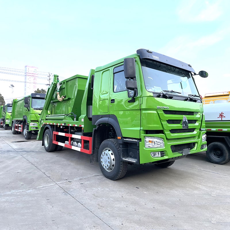 Howo Heavy 10Ton Skip Loader Garbage Truck Price