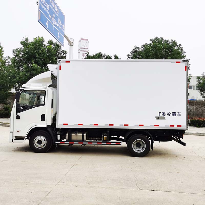 Shacman 3ton Van Box Truck Refrigerator Truck