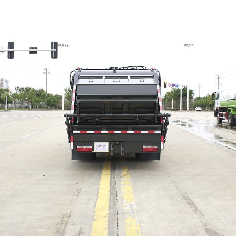 DongFeng 6 ton 4×2 compression garbage truck