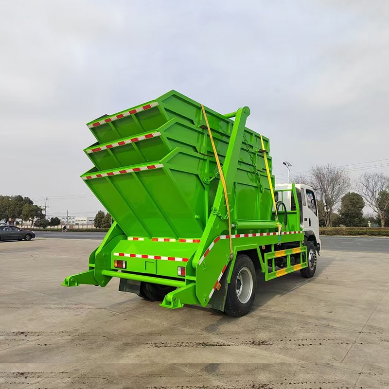 Howo 4 cubic meters Skip Loader Garbage Truck for Sale