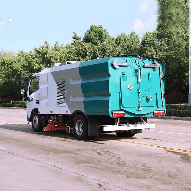 Dongfeng 4x2 high pressure Road Sweeper Washer Truck
