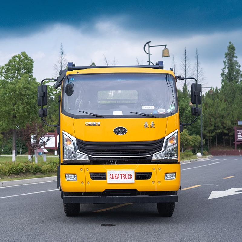 Sinotruk 7CBM skip loader swing arm waste garbage truck