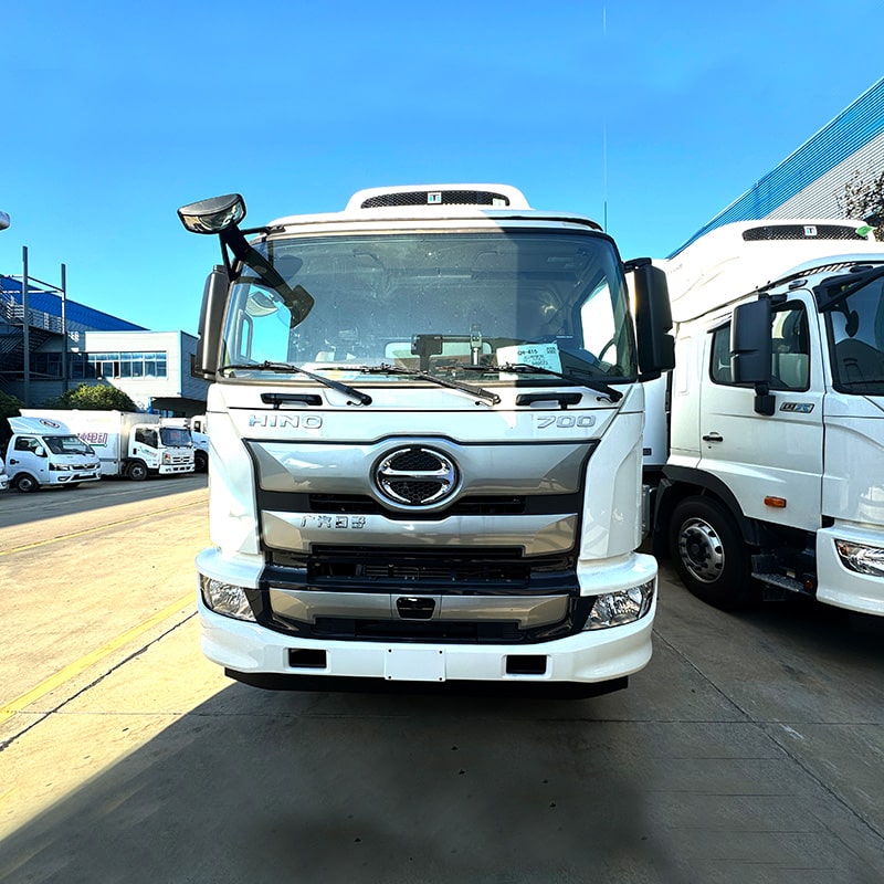Japan Hino 10 Ton 12 Ton Freezer Regrigerated Truck for Sale
