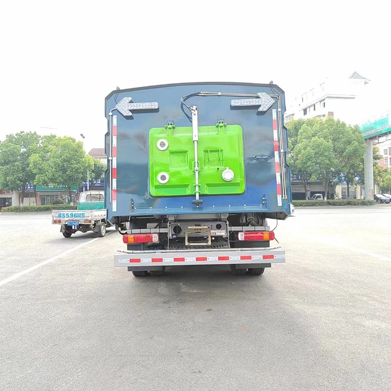 SINOTRUK 4*2 new or used road sweeper truck price
